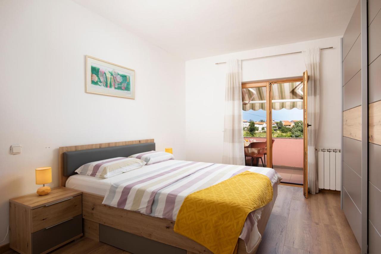 Sunny Apartment Valbandon 法扎纳 外观 照片
