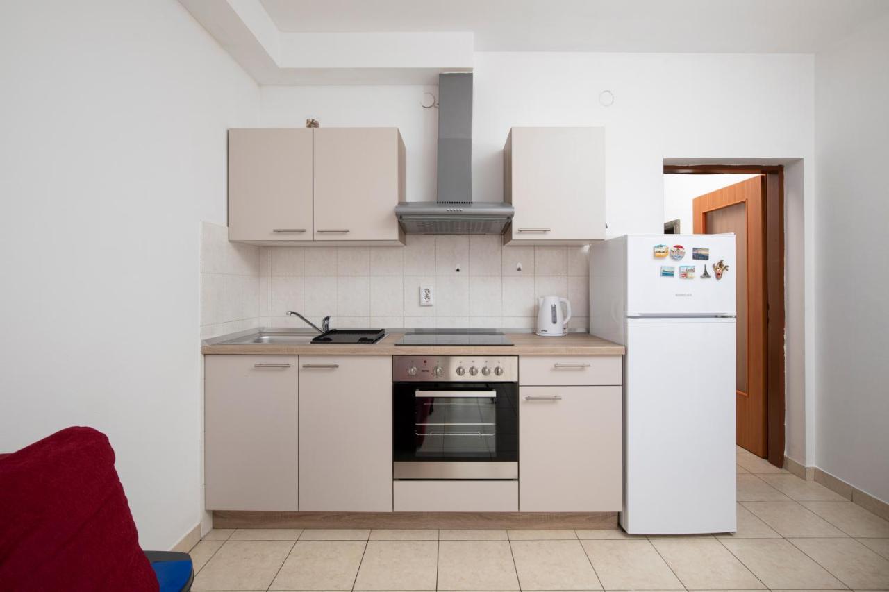 Sunny Apartment Valbandon 法扎纳 外观 照片