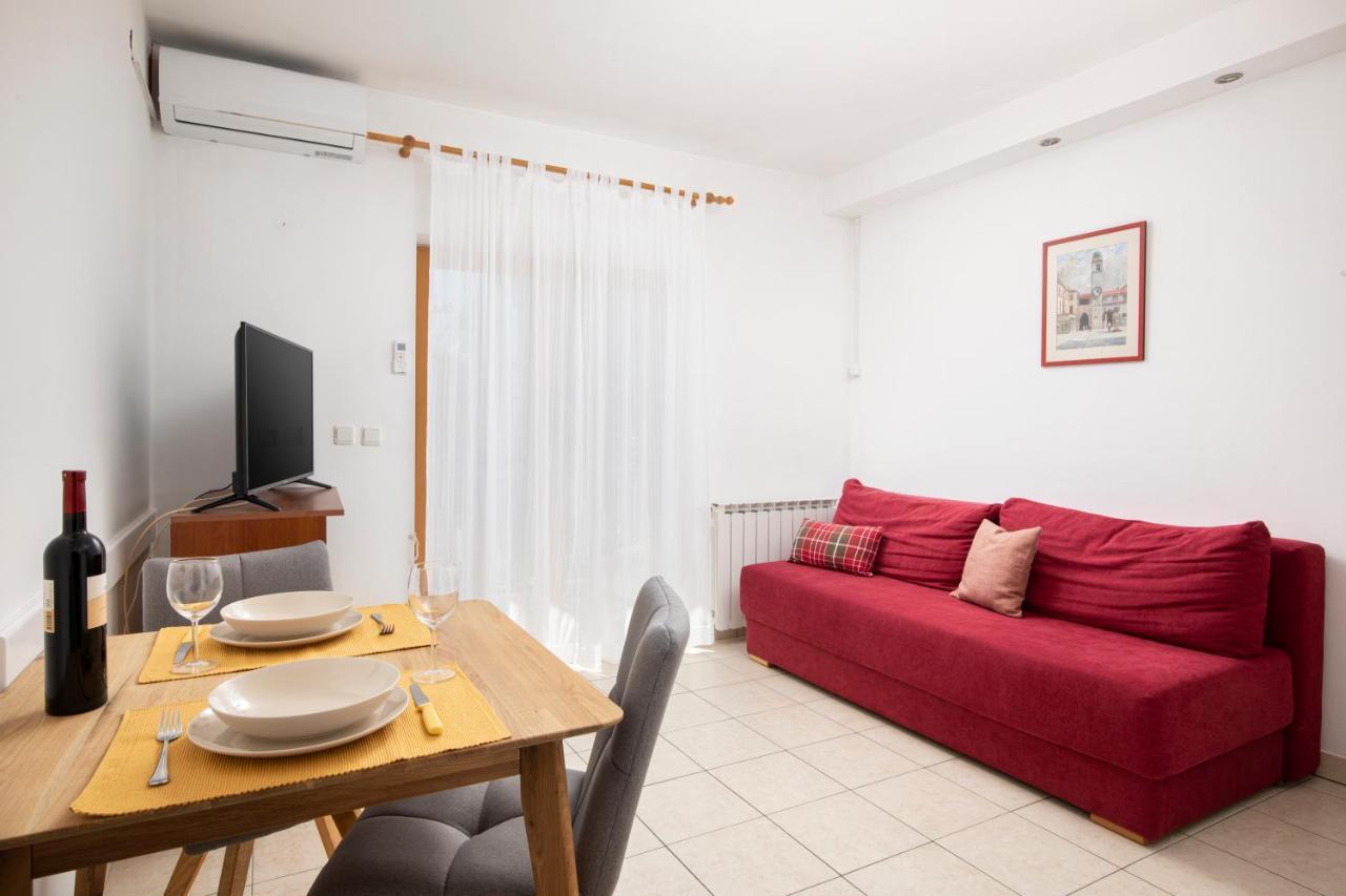Sunny Apartment Valbandon 法扎纳 外观 照片