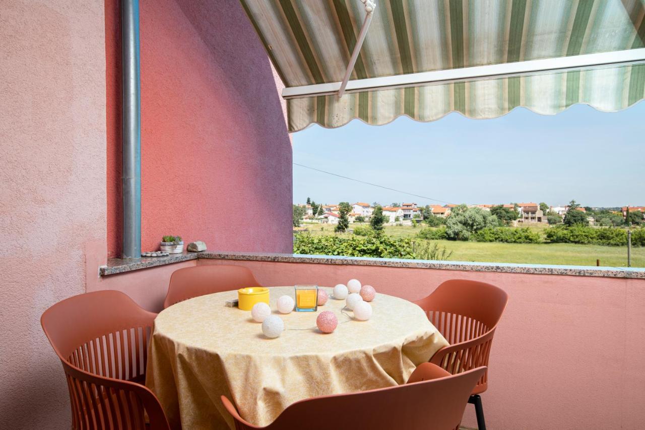 Sunny Apartment Valbandon 法扎纳 外观 照片