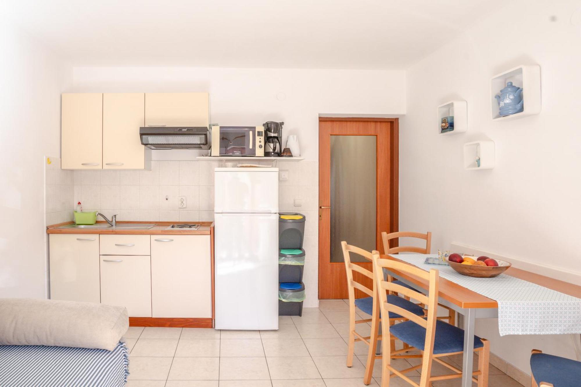 Sunny Apartment Valbandon 法扎纳 外观 照片