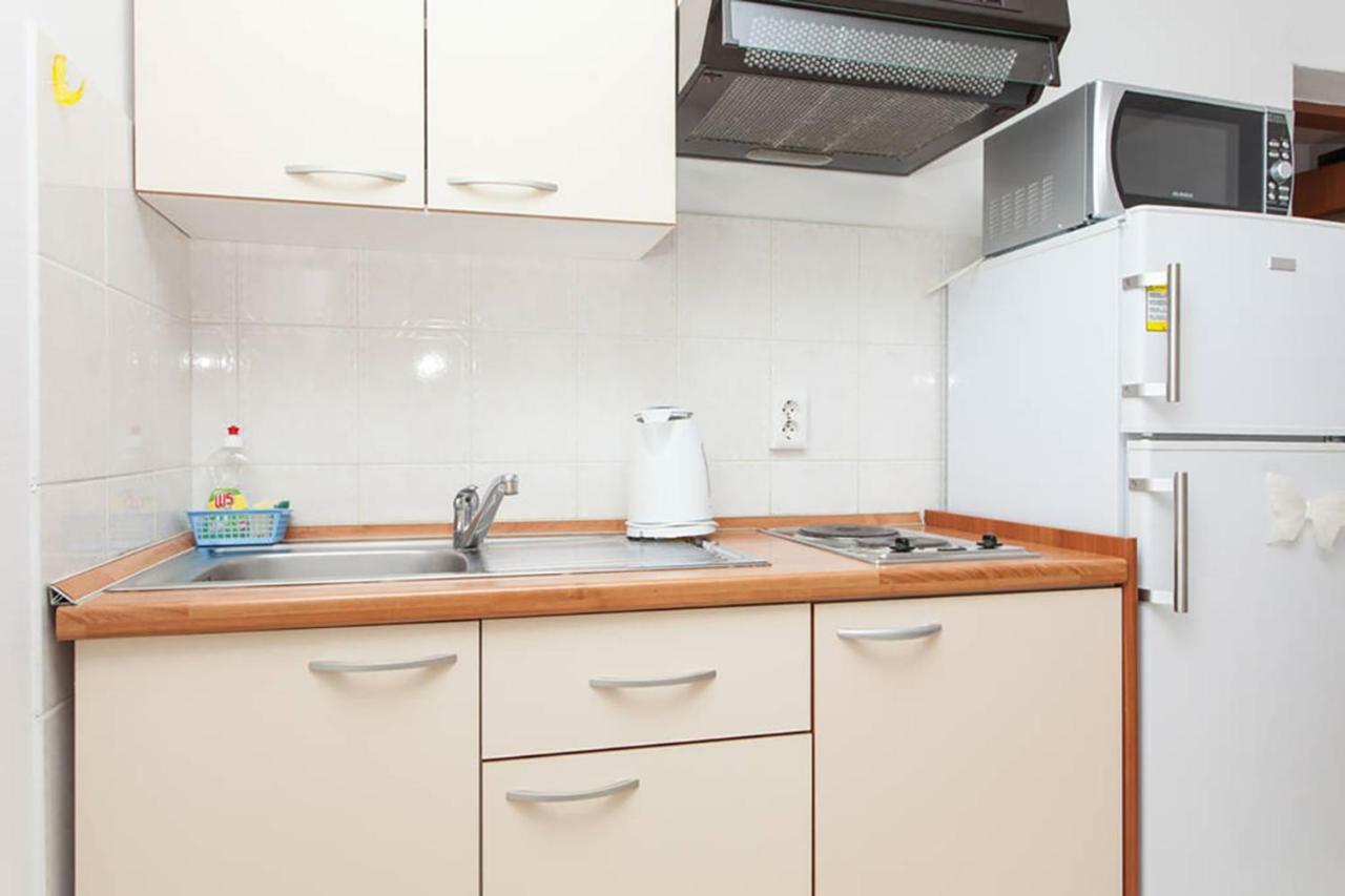 Sunny Apartment Valbandon 法扎纳 外观 照片