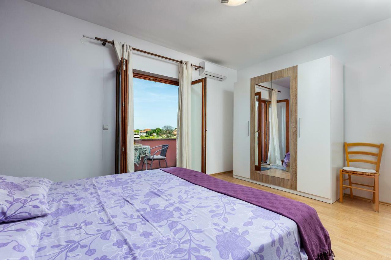 Sunny Apartment Valbandon 法扎纳 外观 照片