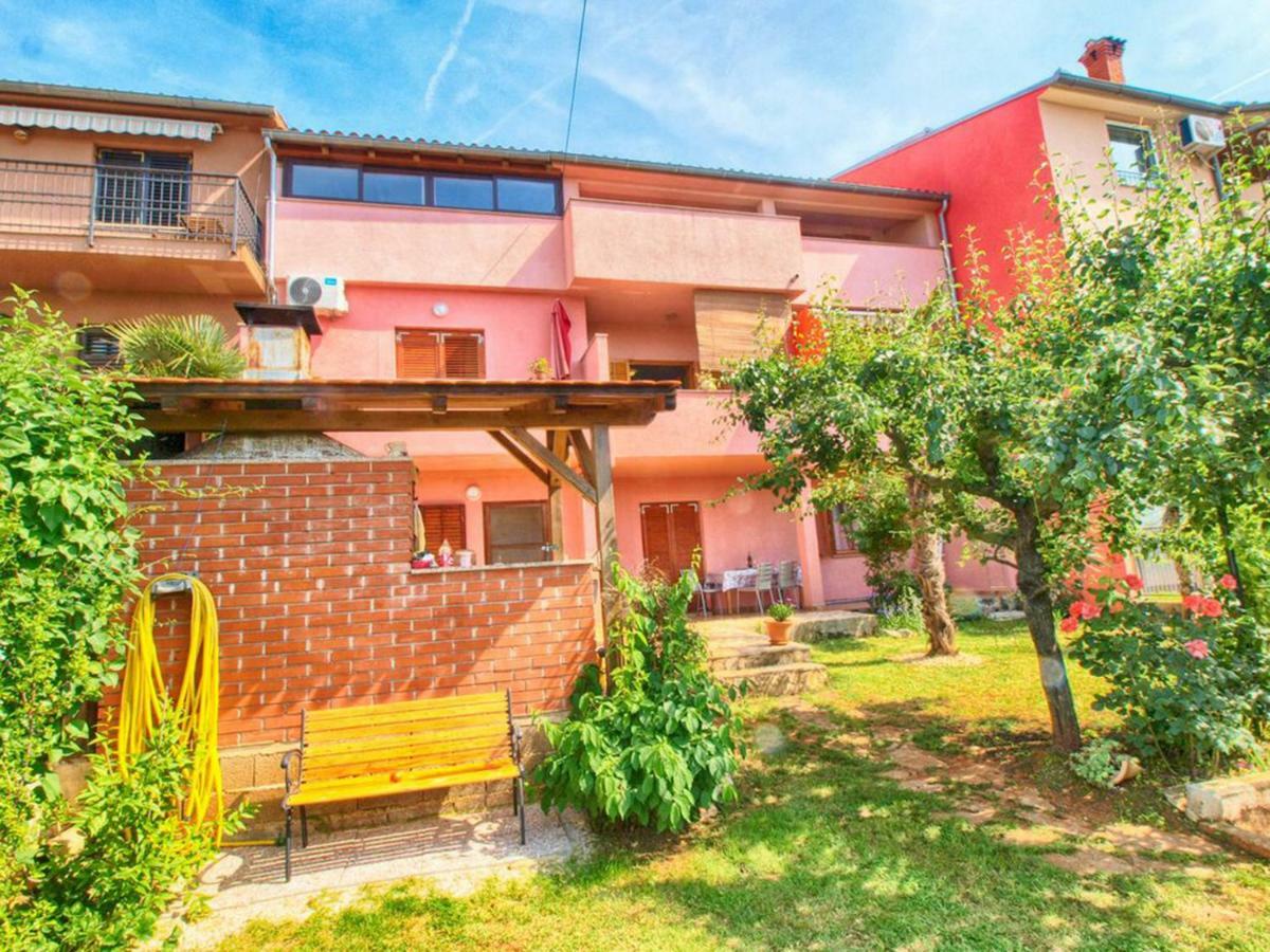 Sunny Apartment Valbandon 法扎纳 外观 照片