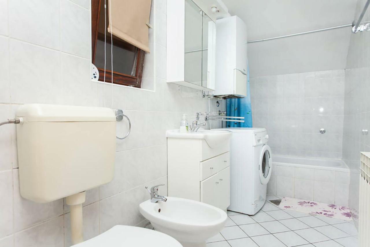 Sunny Apartment Valbandon 法扎纳 外观 照片