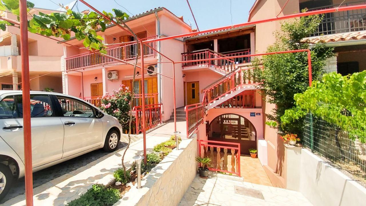 Sunny Apartment Valbandon 法扎纳 外观 照片