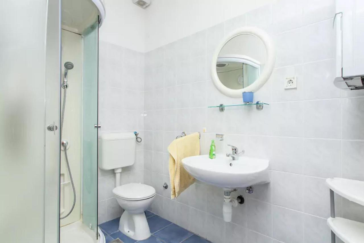 Sunny Apartment Valbandon 法扎纳 外观 照片